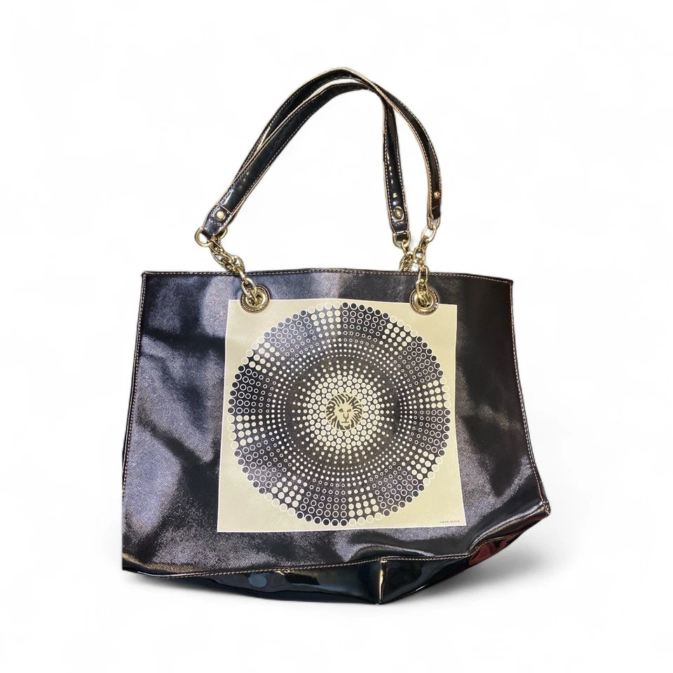 Bolsa tote Anne Klein couro envernizado preta gráfica estampa leão ombro grande - Imagem 2 de 4