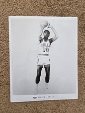 Vintage Original Bob Love Team Issue Chicago Bulls NBA Press Photo. 8x10. 2