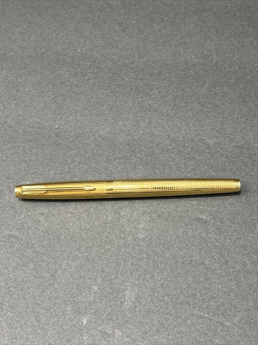 Vintage Parker 14k GF Cap Barrel Fountain Pen With 14K Gold