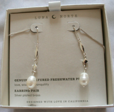 Dangle chain & freshwater pearl beads earrings.Silver plated brass.Threads NIB