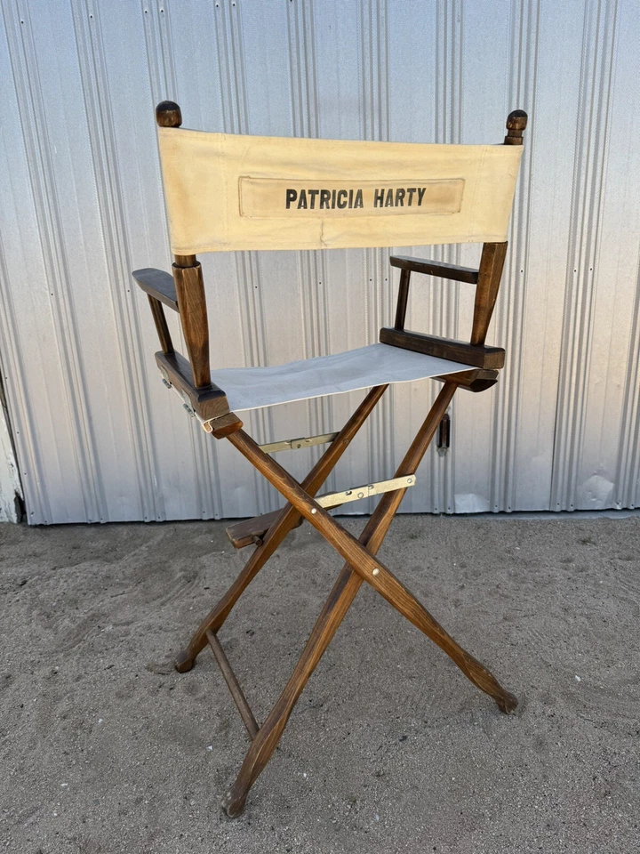 电影道具导演椅偶尔妻子帕特里夏·哈蒂名人拥有 — 第 3/4 张图片