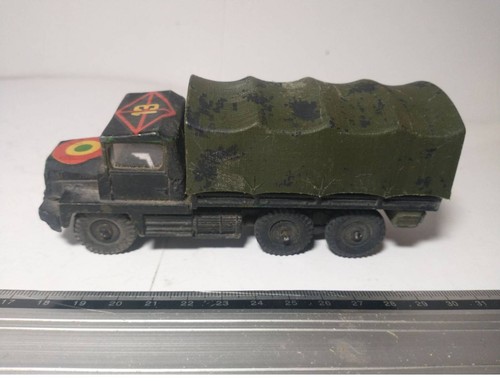 Dinky Toys – Camion Militaire Berliet Des Années 50 Miniature
