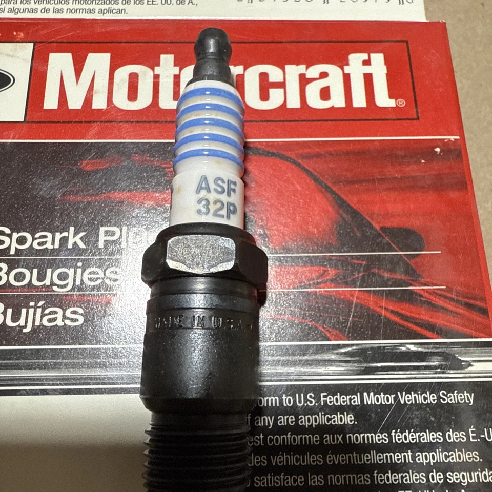 PACK DE 4 BUJÍAS OEM FORD ASF32P MOTORCRAFT SP501 Bronco E-F-150-350 96-97 Foto 3 de 4