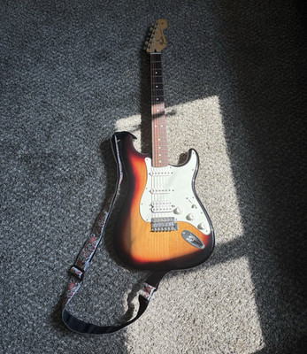 2015 Fender Standard Stratocaster HSS MIM Sunburst Rosewood Made in Mexico
