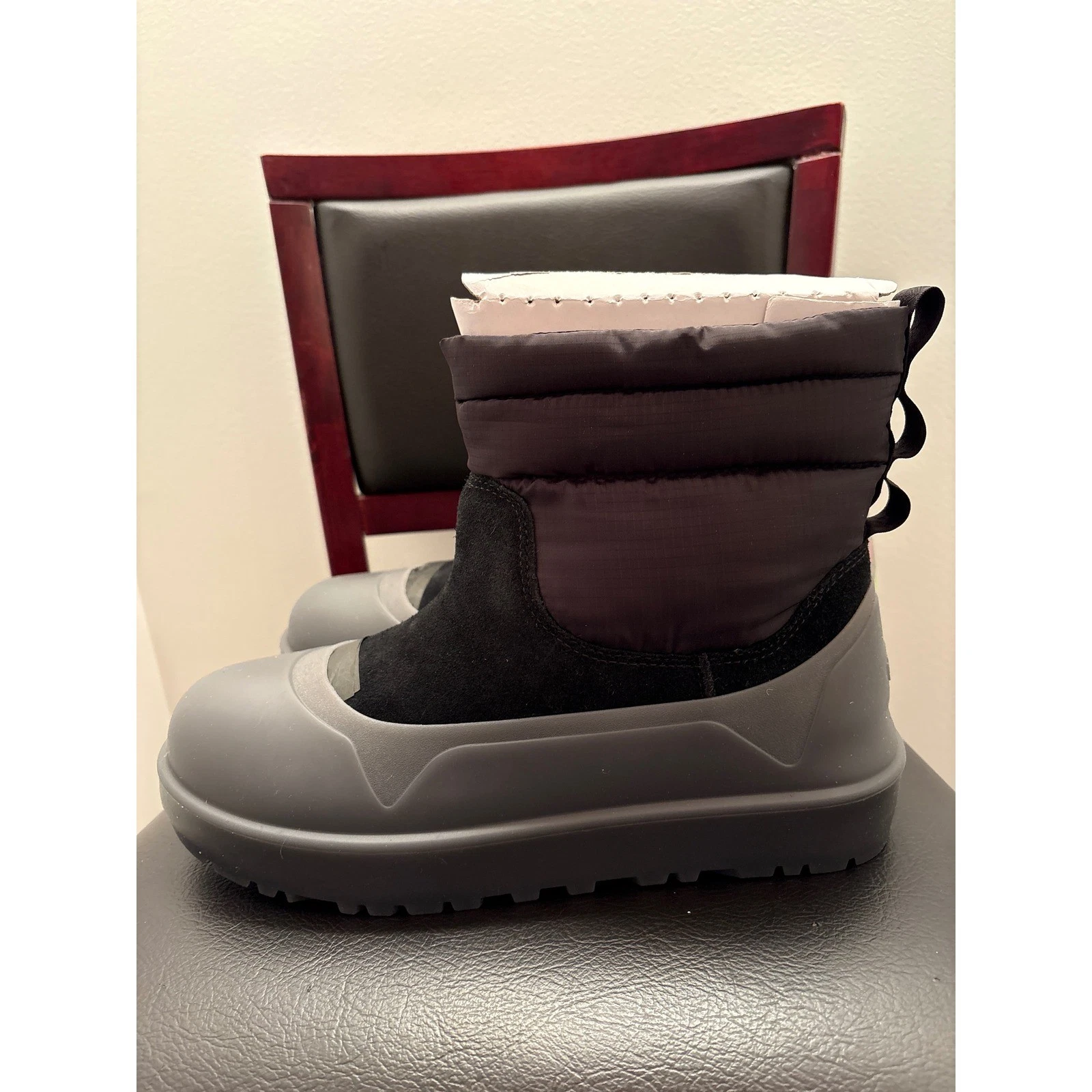 New UGG Men's Waterproof Winter Snow Boots Black Thinsulate Insulation Size 10