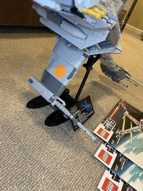 Lego 10227: Star Wars: UCS B-Wing Fighter - Used Complete with manuals!