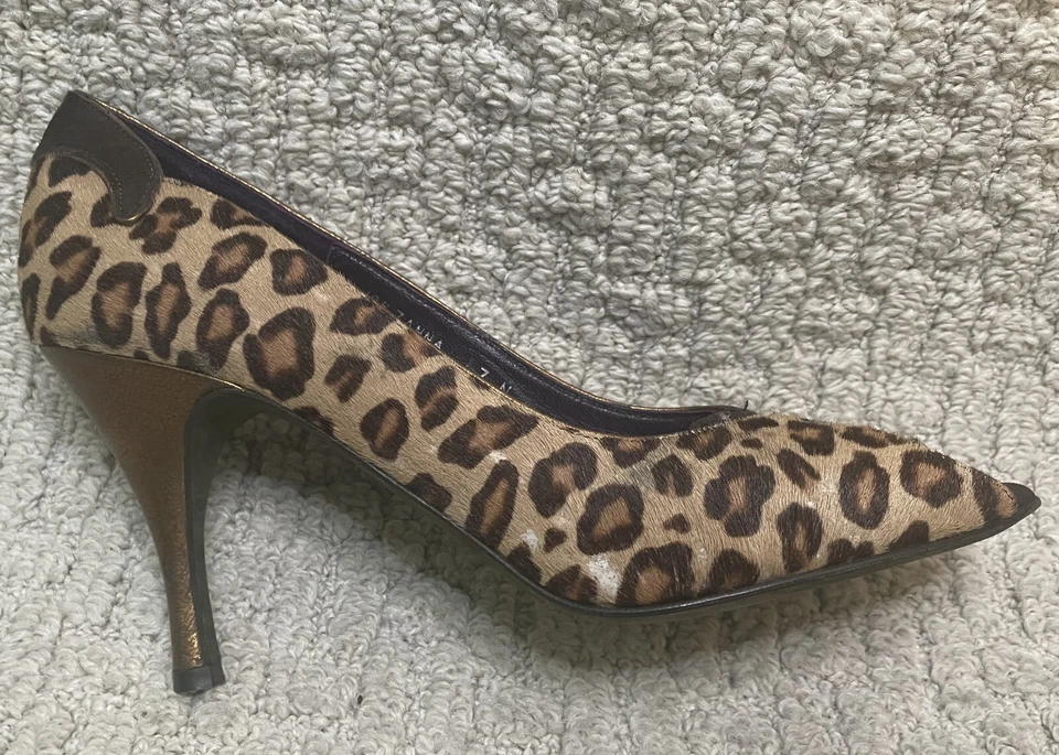 Zapatos de salón Donald Pliner Zanna de gamuza de piel de pony de leopardo para mujer 7N marrón tostado tacones Foto 2 de 4