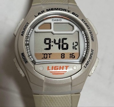 CASIO W-734 Digitaluhr Weißlichtfunktion Lap Memory Edelstahlboden