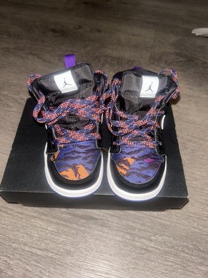 Nike Air Jordan 1 Mid SE Tiger Stripe Black White Rush Violet Size 6c Baby