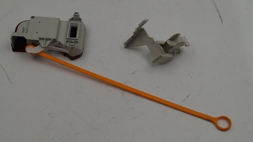 Miele Türschloss 6870101 Türriegel Verschluss Öffner Schalter Trockner DE3527670