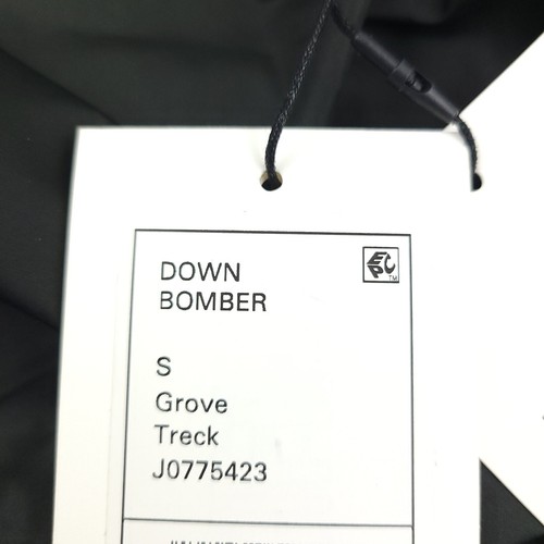 $395 Theory Grove Green Light-Fill Down Treck Bomber Jacket Mens Size Small - Picture 8 of 9