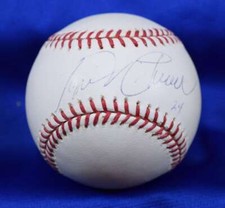 Miguel Cabrera Rookie Cards and Autograph Memorabilia Buying Guide 37