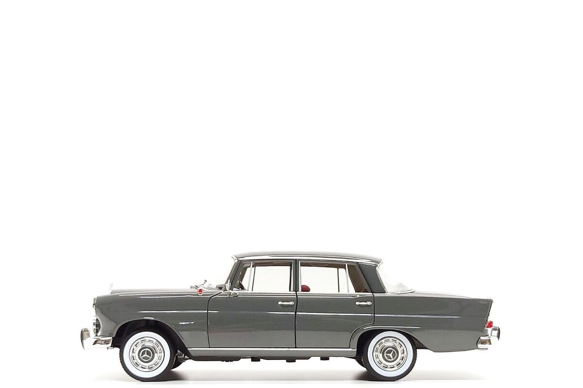 Norev 1:18 1964 Mercedes-Benz 190D (W110) in Grey | eBay Norev 1:18 1964 Mercedes-Benz 190D (W110) in Grey | eBay