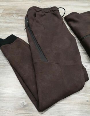 nike men's slim fit max tapered leg