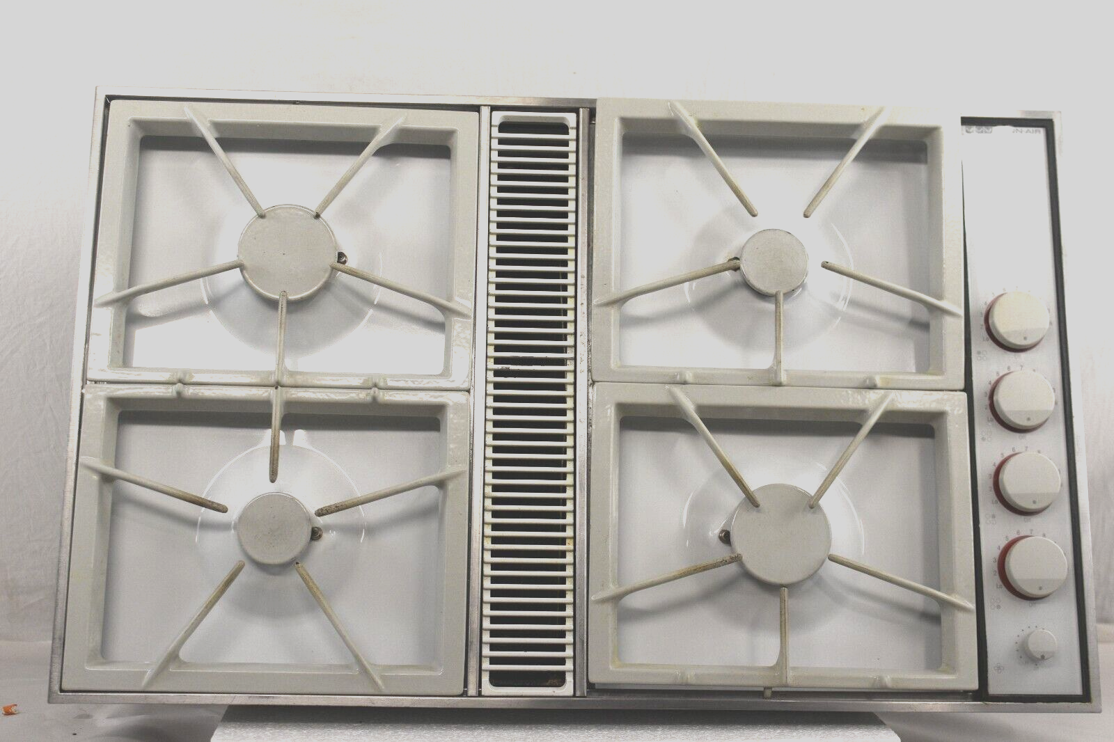 Jenn Air Downdraft Gas Cooktop CVG2420W Natural Gas 4 burner