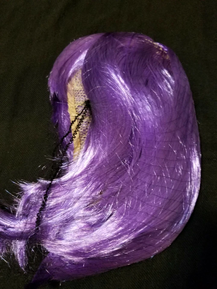 Peluca Púrpura Damas Disfraz Halloween Adulto NUEVO Foto 3 de 4