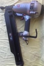 PORTER-CABLE 21-Degree 2" - 3 1/2" Pnuematic Round Head Framing Nailer FR350B