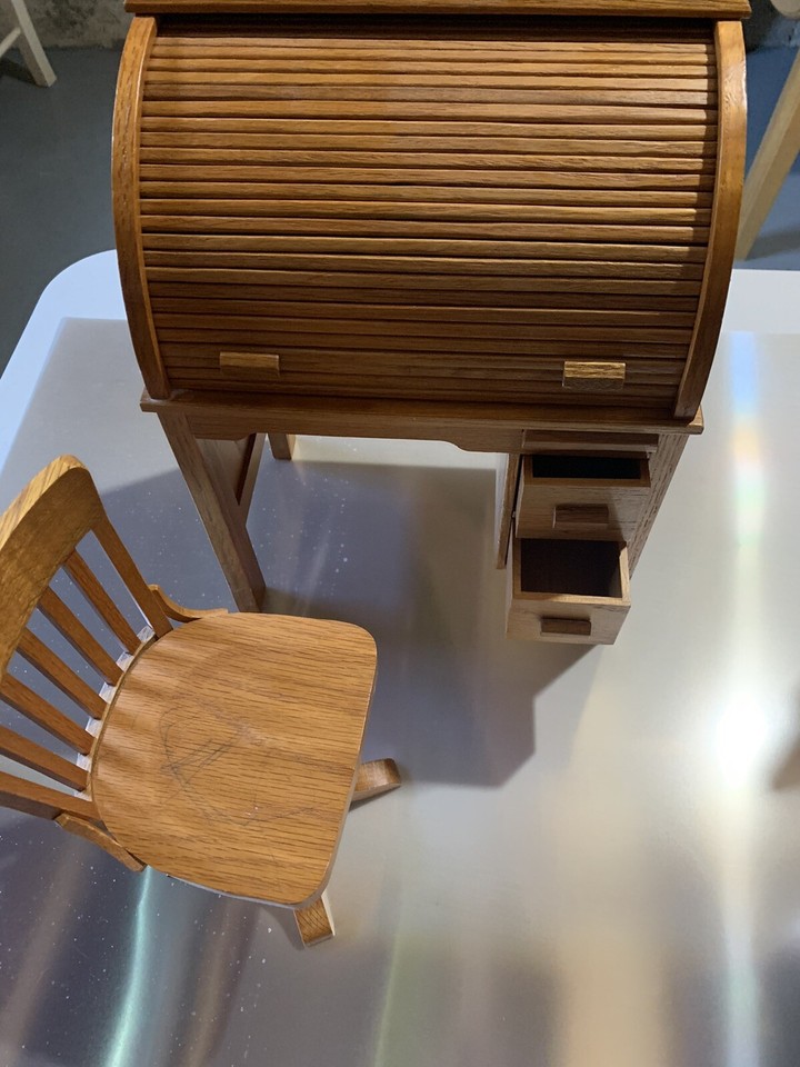 AMERICAN GIRL Kit ROLL TOP DESK wood SWIVEL CHAIR drawers & Typewriter