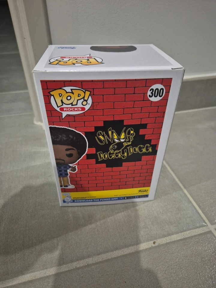 FUNKO POP ! ROCKS SNOOP DOGG - (300) SNOOP DOGG GLAMOUR VINYL FIGURE RAPPER 9CM - Photo 3/4