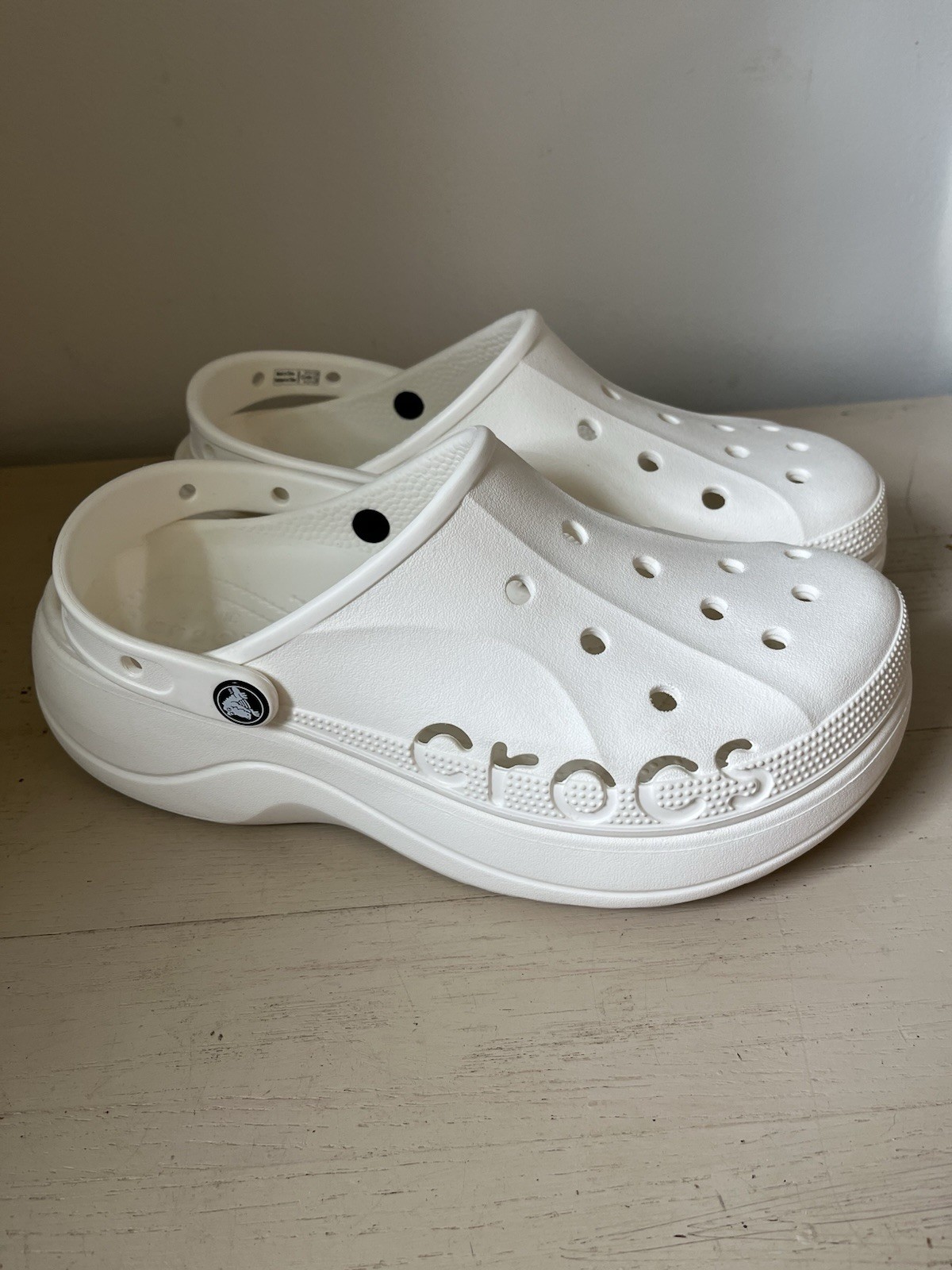 Crocs Women's Baya Clogs Platform White Shoes Slip On Size 10 Slip Resistant