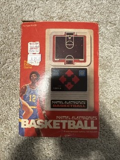 Mattel Electronics Basketball 1978 Handheld Game No 2437 Complete in Box Works