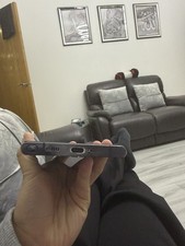 Samsung Galaxy S22 Ultra SM-S908B/DS - 128GB - Phantom Black (Unlocked)