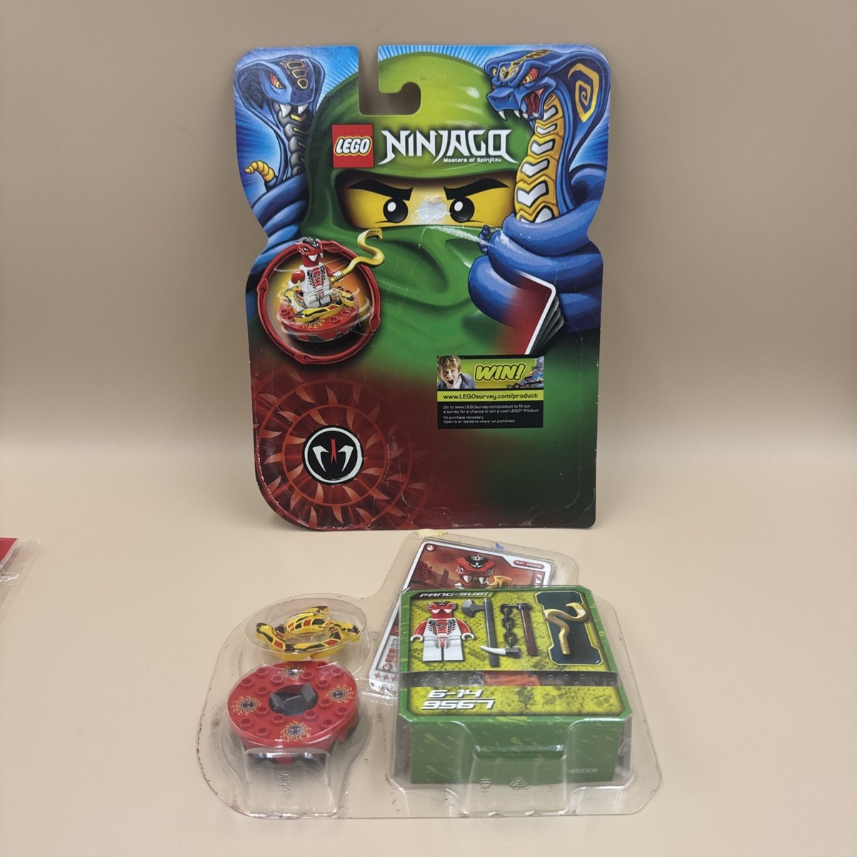 Lego Ninjago: Fang-Suei Spinner Blister (9567) - Open Box New