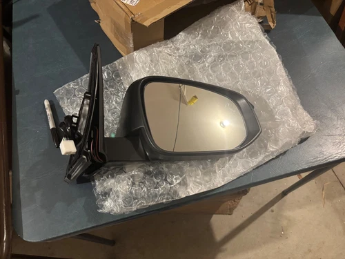 2013-2015 Toyota Rav 4 passenger side side view mirror