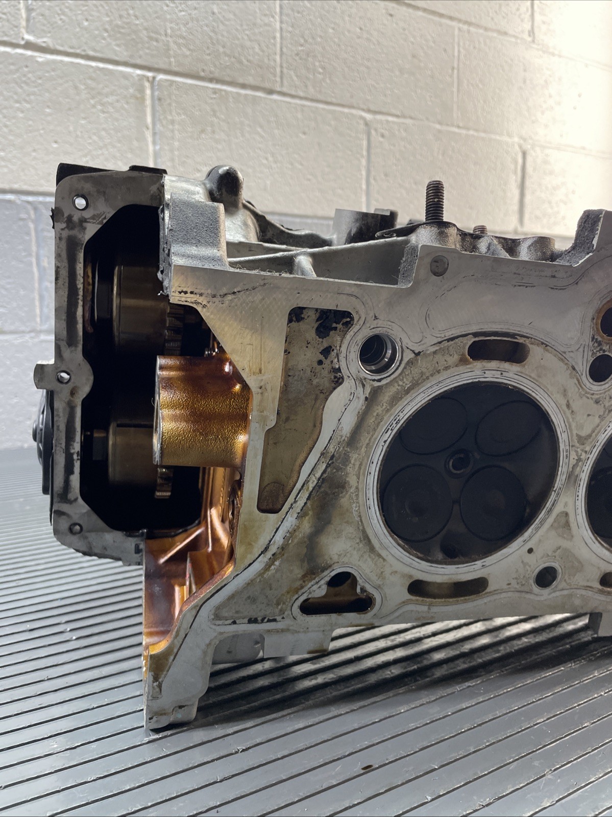 2014-2017 Maserati Ghibli 3.0 Front Left Cylinder Head 2283306 62k Miles OEM