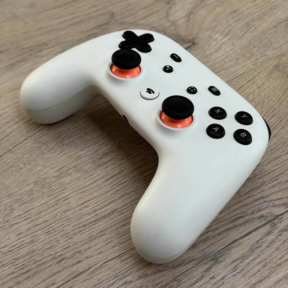 Google Stadia Controller - Clearly White - Updated to Bluetooth - Used - Good - Image 3 of 4
