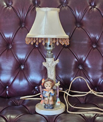 希少 即納】フンメル She Loves Me，She Loves Me Not! 少年 花占い 鳥