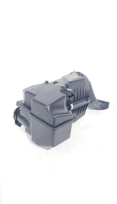 Used Air Cleaner Assembly fits: 2011 Honda Insight  Grade A