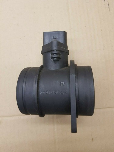 VW PASSAT B6 3C 1.9 TDI DIESELMOTOR LUFTMASSENMESSER 0281002531 038906431B