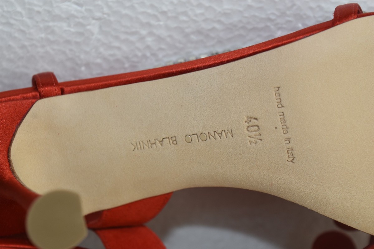Sandales à Talons Manolo Blahnik Fernusan 90 En Satin Rouge - Taille 40,5 - Neuf Avec Emballage (talons Aiguilles 9 Cm)