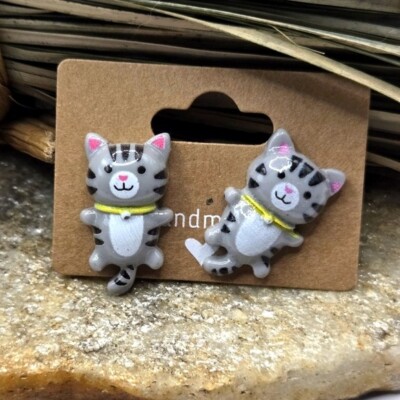 Gray Tabby Cat Earrings Pierced Cat Lady Stud Jewelry Light Weight Handmade NWT