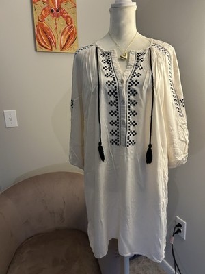 Zara Basic Collection Women s Size Medium Cream with Black Embroidery Mini Dress