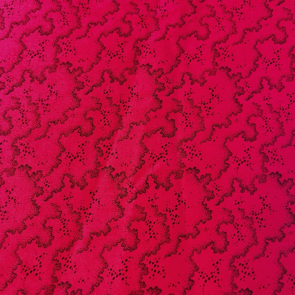 Vtg VIP Cranston Print Works Fabric USA Ditsy Pink Black Bright 3.3 yds 43" W - Image 3 of 4