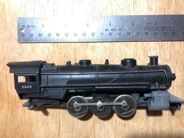 toy train car  “The Lionel New York”. Used. Heavy metal (maybe steel?)