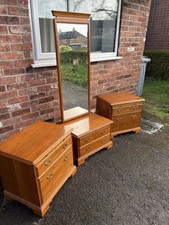 Vintage Bedroom Suit. Younger Furniture. Antique Bedroom Set