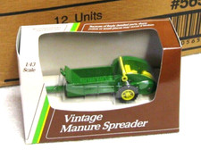 VINTAGE ERTL 1/43 JOHN DEERE TRACTOR SPREADER...