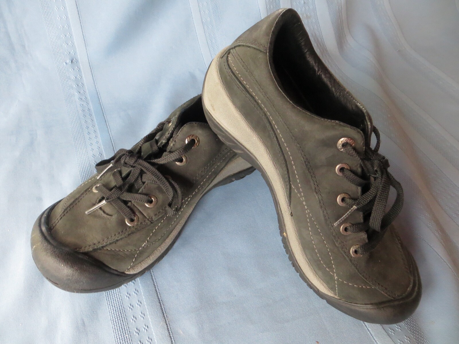 Women's Keen Toyah Black Leather Hiking Sneaker Size 7 M