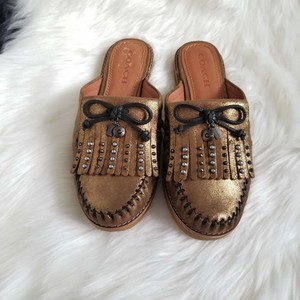 moccasin slides