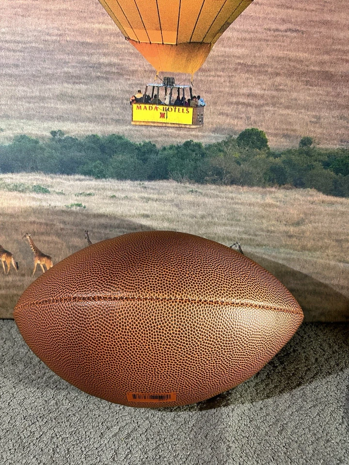 Wilson Supreme NCAA Official Size Football WTF1625  Pre-owned  - Image 3 of 4