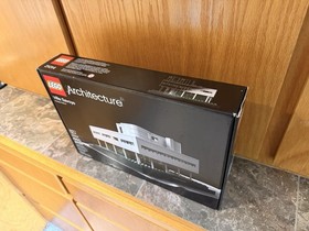 LEGO ARCHITECTURE: Villa Savoye (21014) - SEALED, Brand New