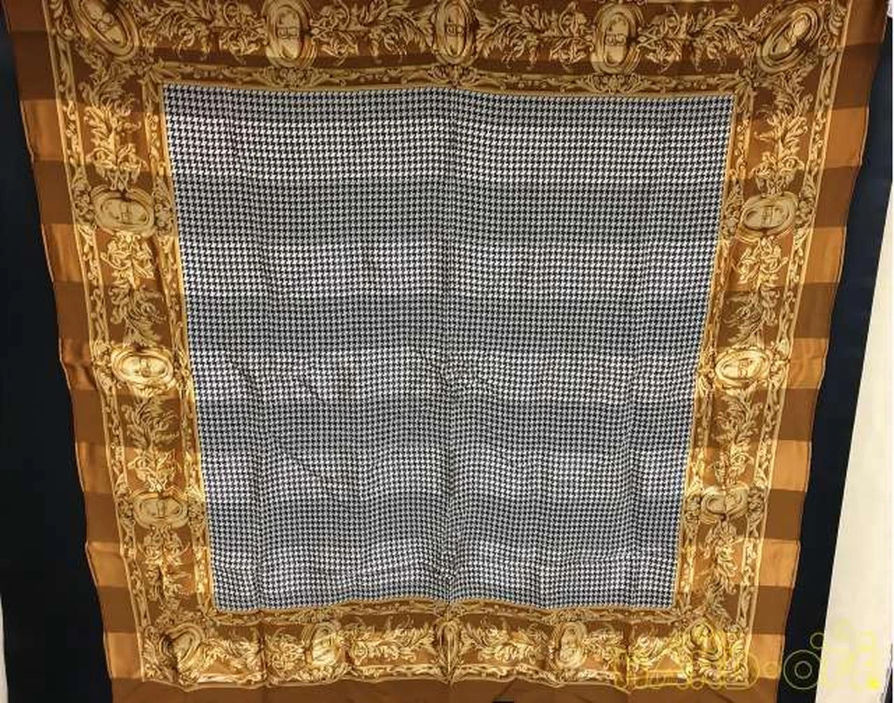Foulard Christian Dior 84 cm 32