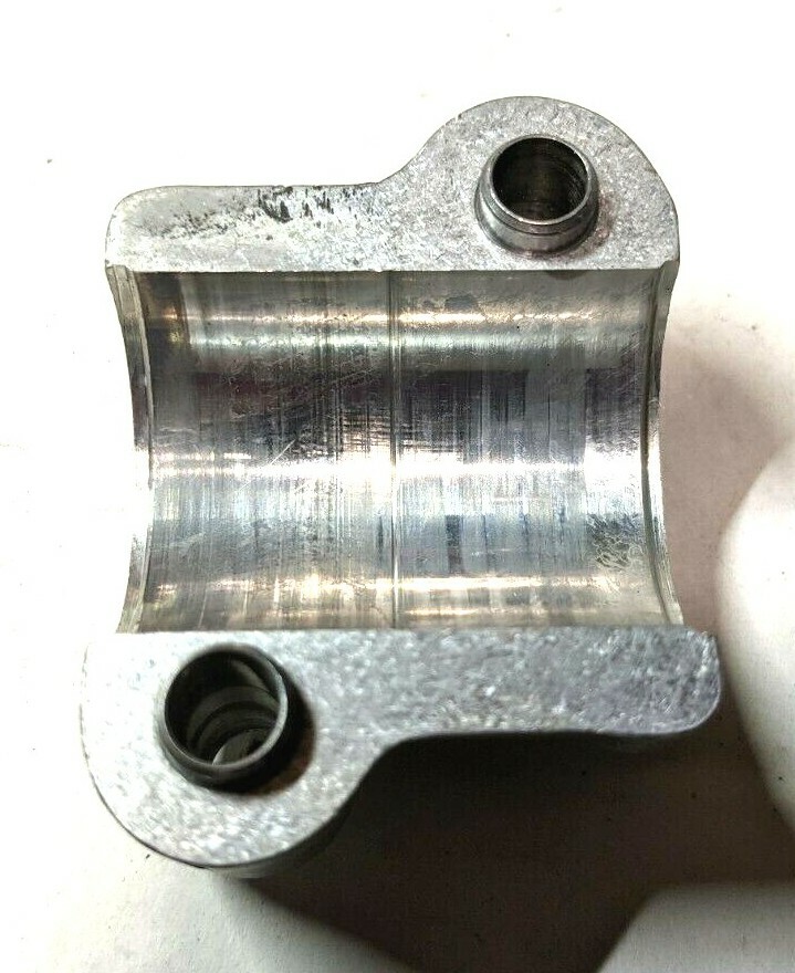 FERRARI 348 PARTS  ENGINE RIGHT HEAD CAMSHAFT CAP # 1