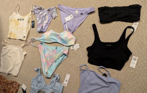 13 Hollister Gilly Hicks Social Tourist Women's Clothing Lot NWT Size Medium #1 - Picture 2 of 6