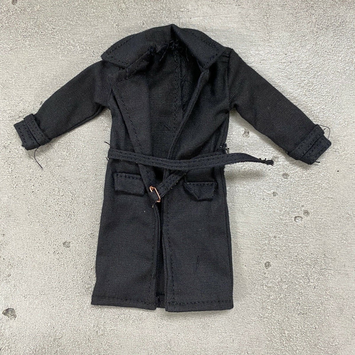 PB-LTC2-BLK: 1/12 Black Fabric Wired Trench Coat for 6