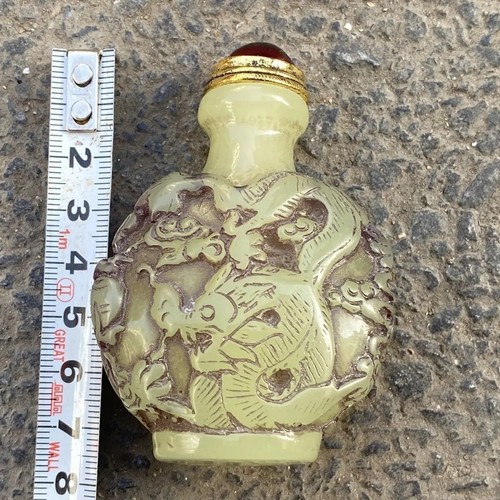 Ancient Chinese beautifully carved dragon and phoenix luminous snuff bottle - Picture 8 of 9