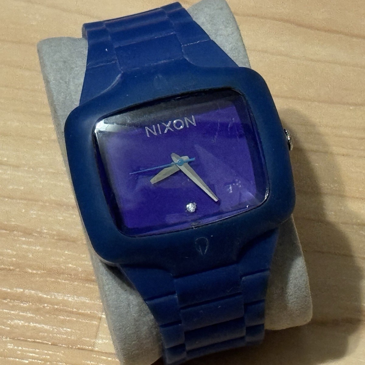 Nixon The Rubber Player 